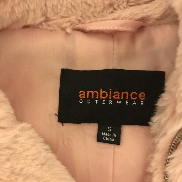 Pink fluffy jacket - Picture 2 of 2